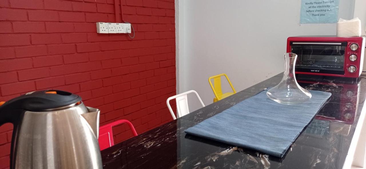 Low Season Promotion! 4B12B Max 19 Pax Party House Ipoh Exterior photo